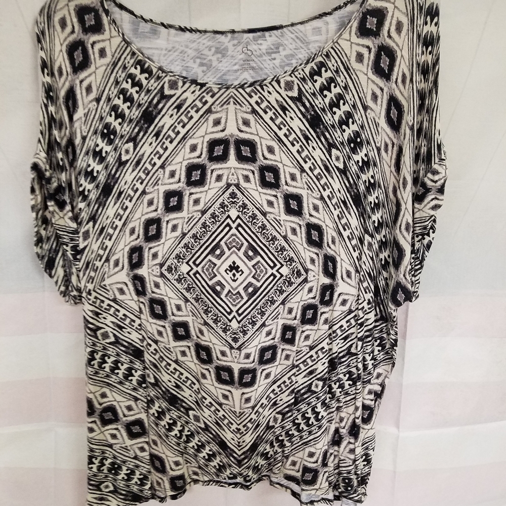 db Woman 2X Black & White Cap Short Sleeve